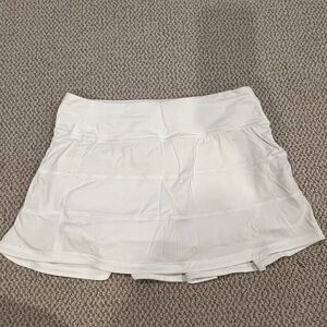 White Lululemon 13” size 4 pace rival skort